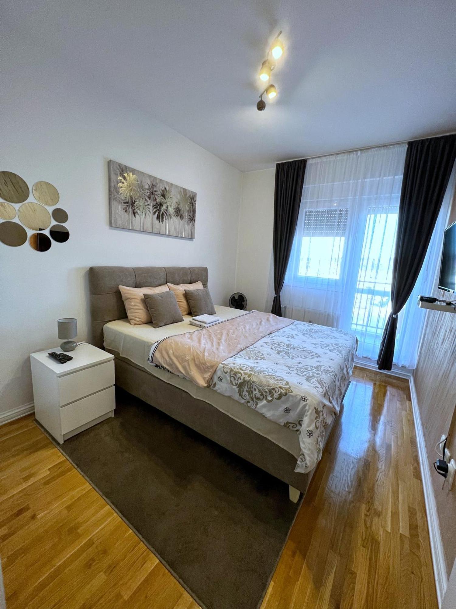 Pleasure Lux1 Apartment Белград Екстер'єр фото